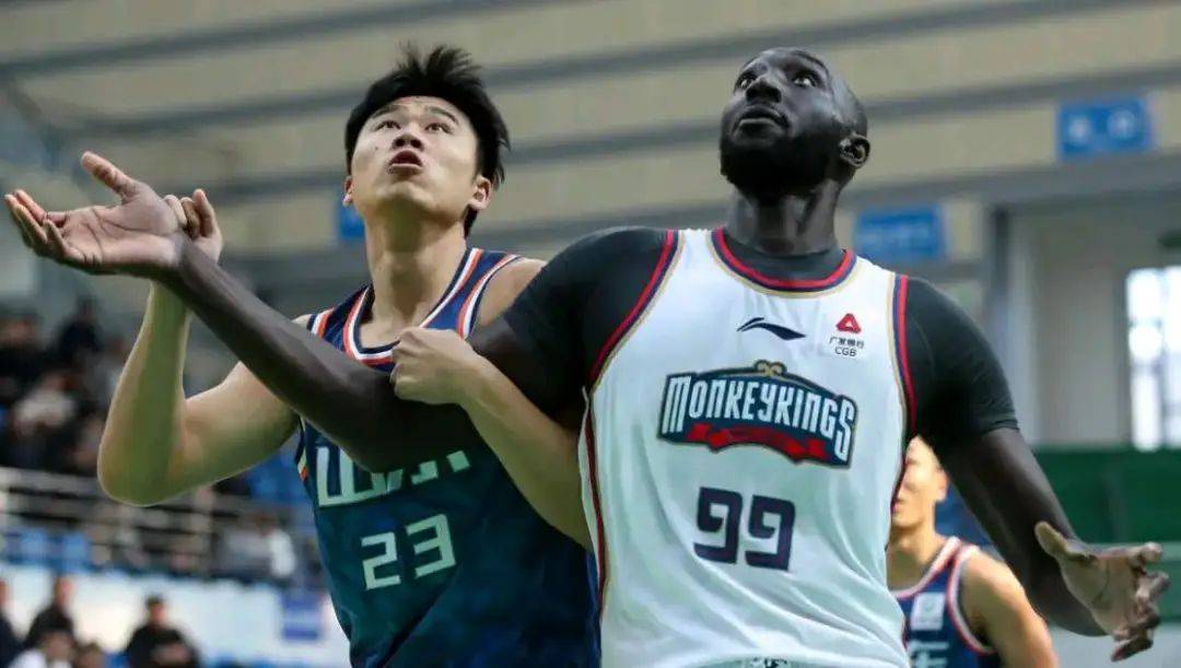 开云体育官网-外援频频亮相，CBA比赛更加精彩刺激