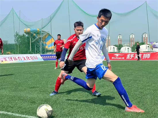 关于精湛技艺赛场呈现,球员们的竞技精神淋漓尽致!的信息 关于精湛技艺赛场呈现,球员们的竞技精神淋漓尽致!的信息