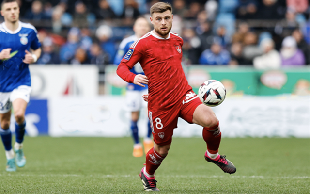 包含里昂主场逆转战平雷恩，保持不败纪录的词条