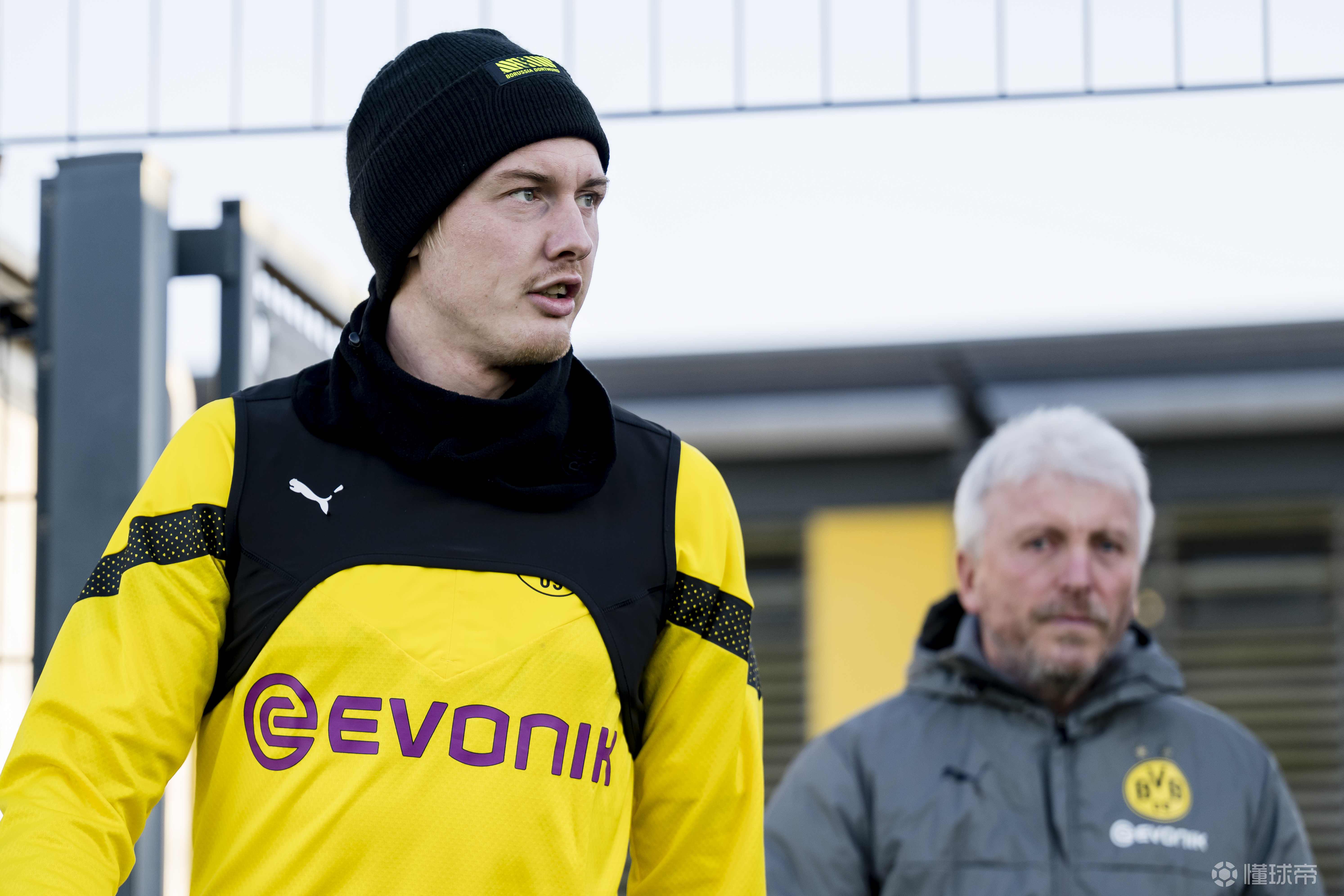 多特蒙德球队风波不断，教练团队人事调整的简单介绍