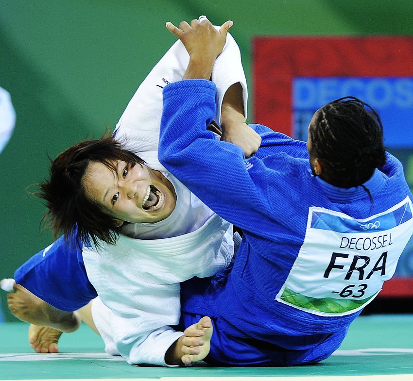 柔道比赛掀起高潮!选手实力惊人 柔道比赛掀起高潮!选手实力惊人