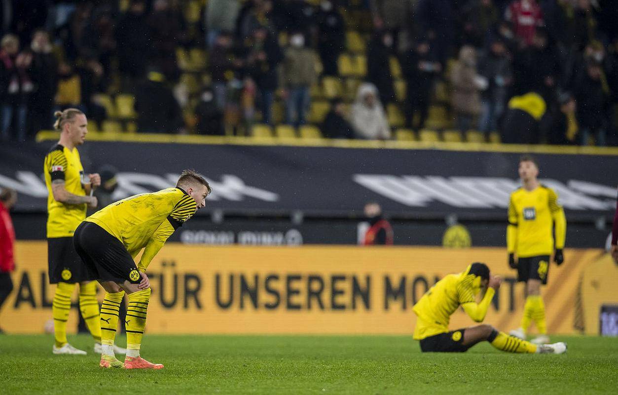 开云体育官网入口-多特蒙德客场大胜，保持胜利势头的简单介绍