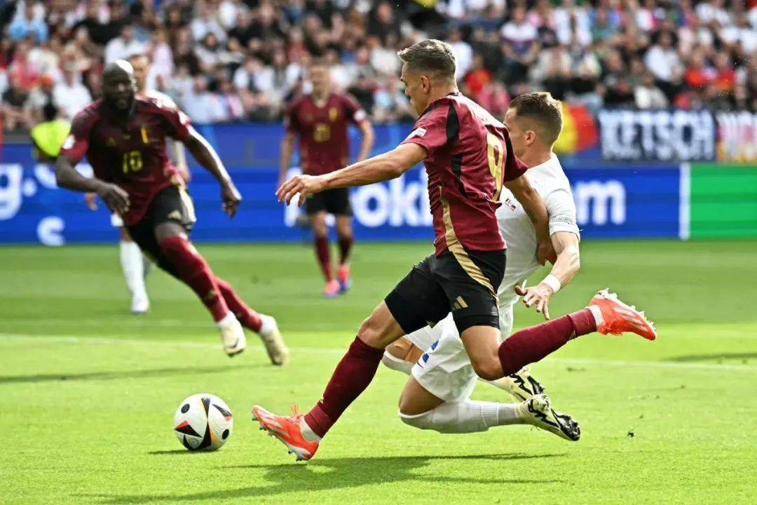 北马其顿队晋级欧洲杯预选赛，创造历史突围的简单介绍