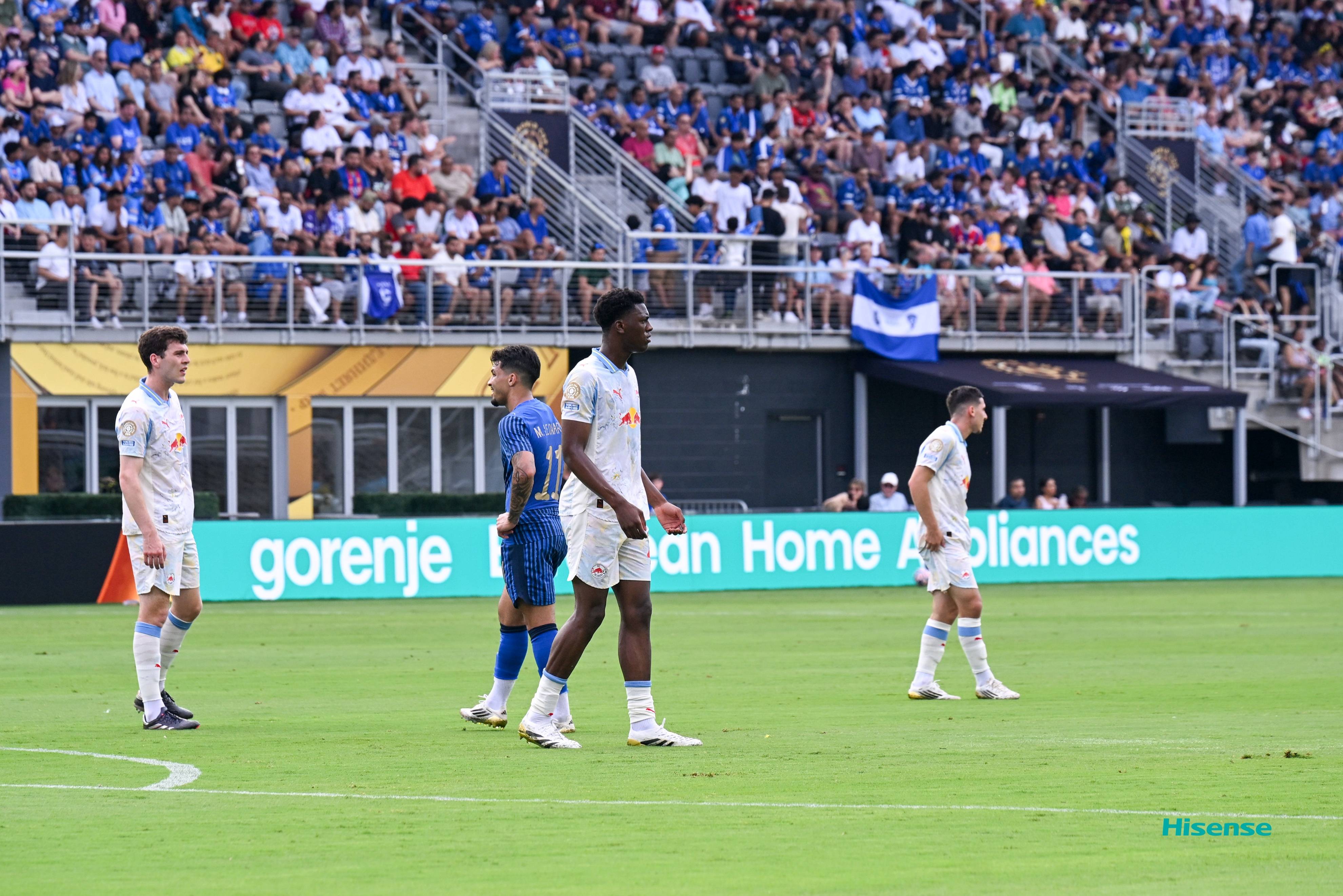 巴西球队在亚冠比赛中遭遇挑战 巴西球队在亚冠比赛中遭遇挑战