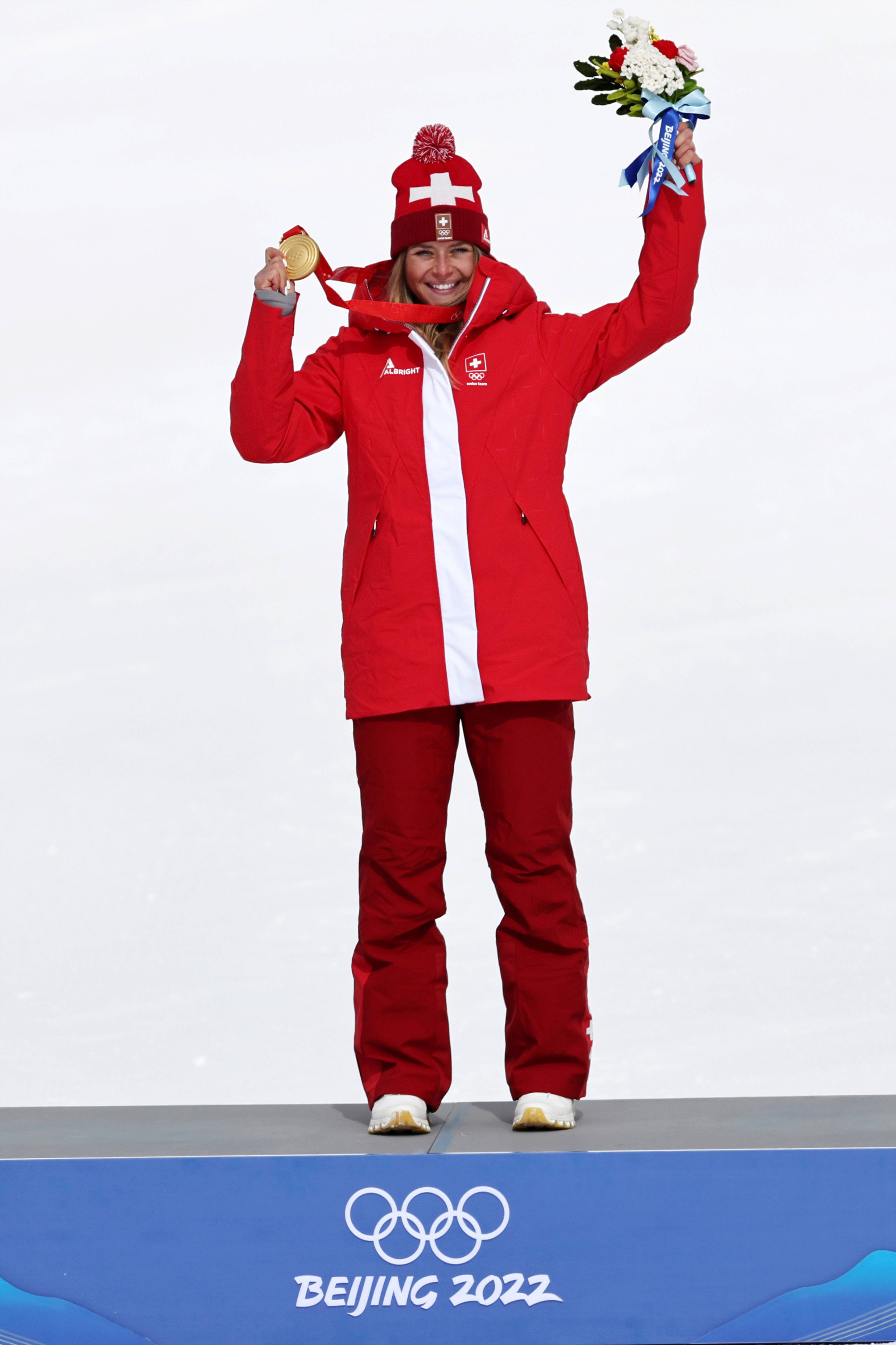 瑞士选手斩获银牌,展现出众技艺 瑞士选手斩获银牌,展现出众技艺