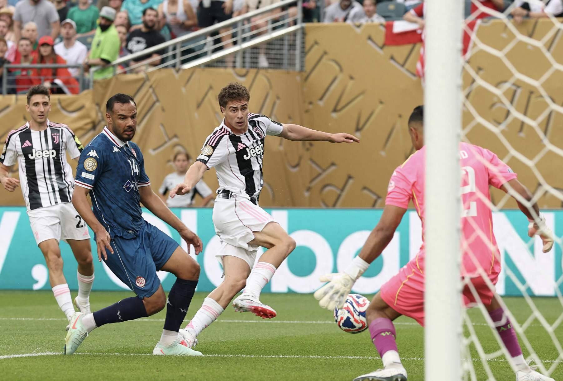 尤文图斯力取开门红，豪取三分晋级的简单介绍