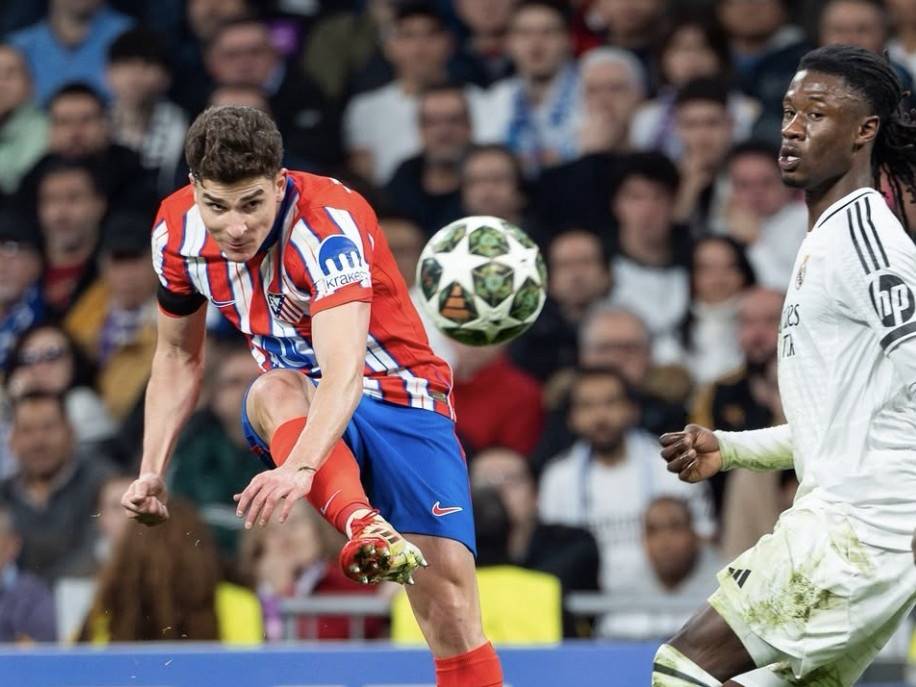 开云体育官网入口-德甲冠军之争引人瞩目，各队实力均不相上下的简单介绍