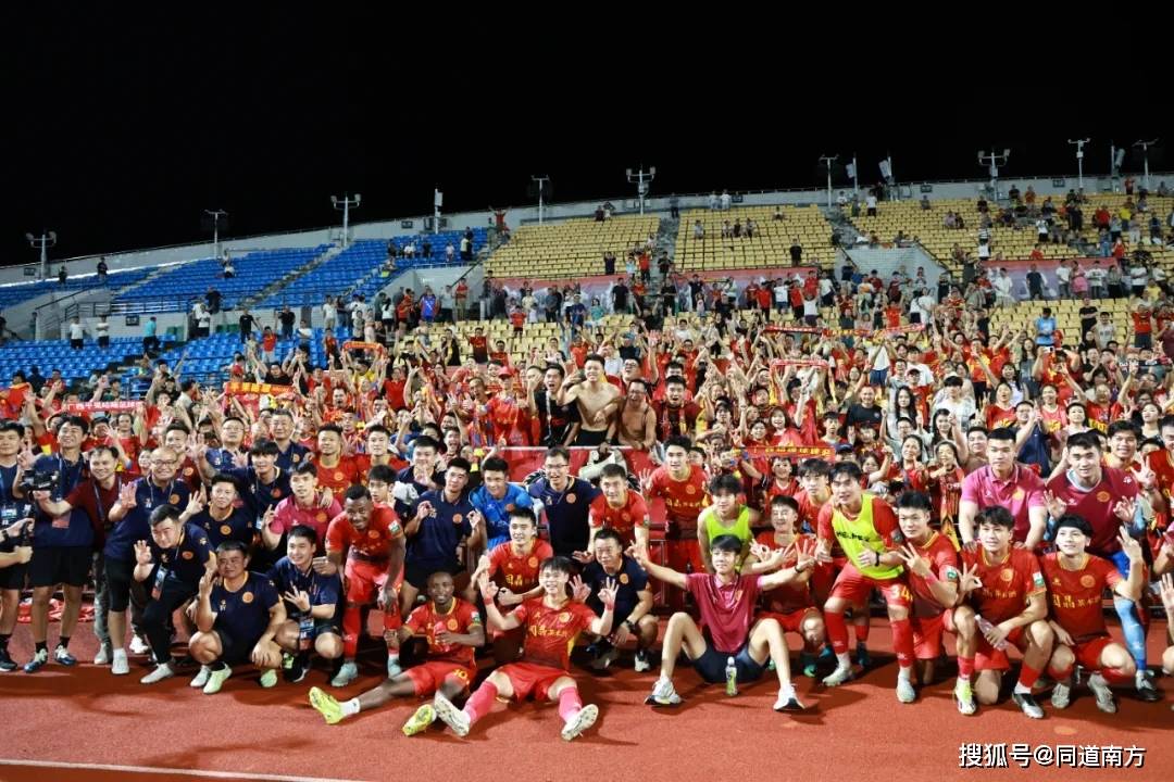 冠军杯赛事吸引球迷热情，体育赛事备受关注的简单介绍