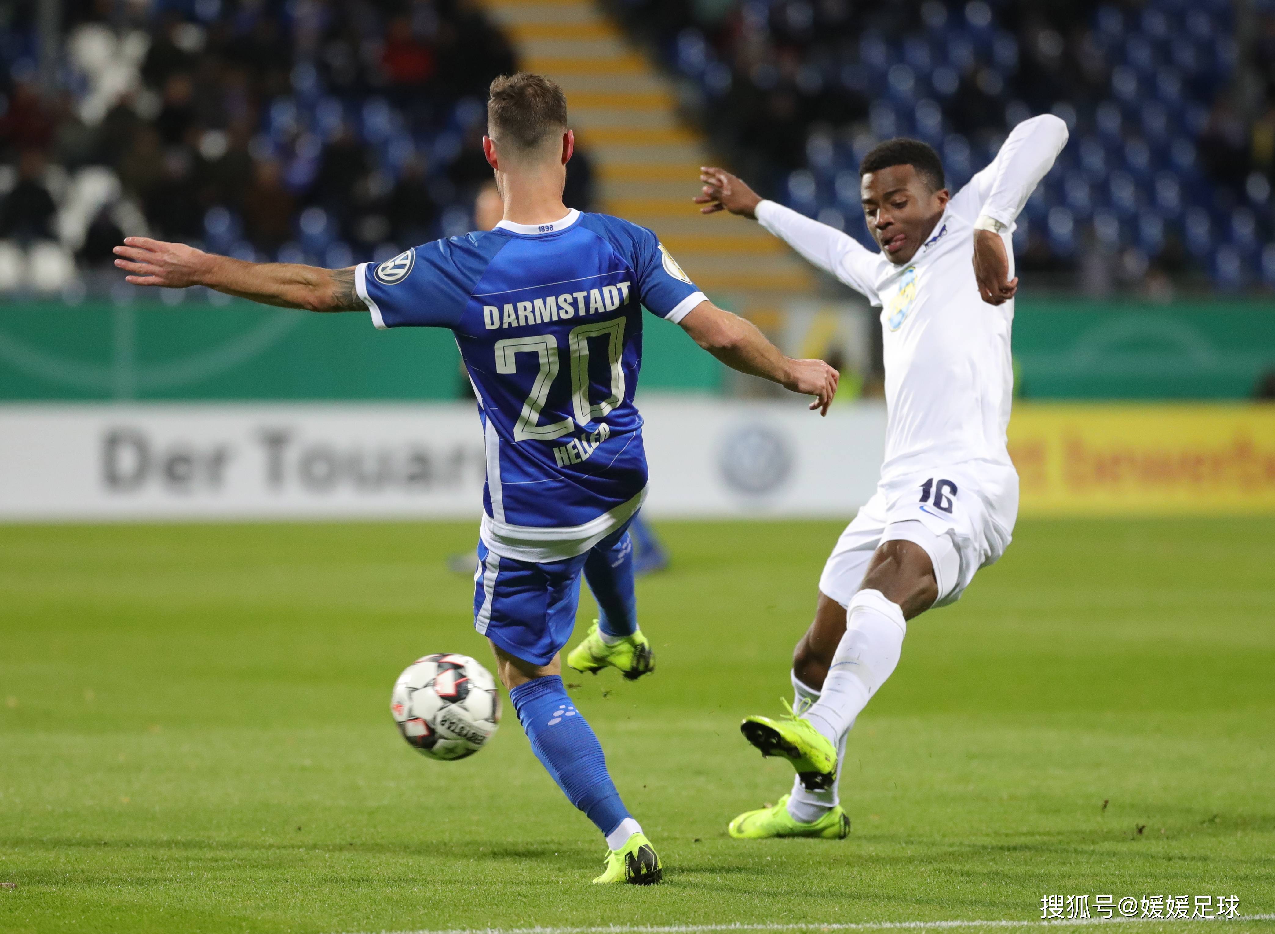 开云体育入口-关于格拉德巴赫队调整战术，备战对手雷根斯堡的信息