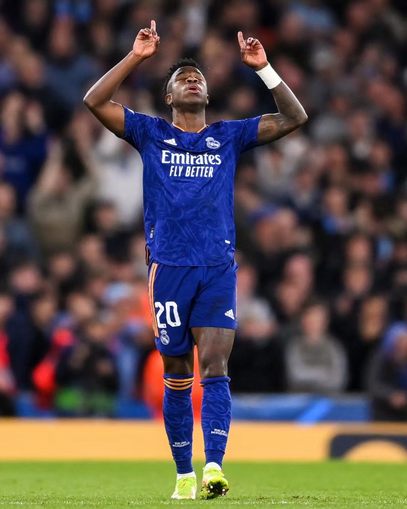 关于卡迪夫城客场不敌曼城，保持不败纪录的信息