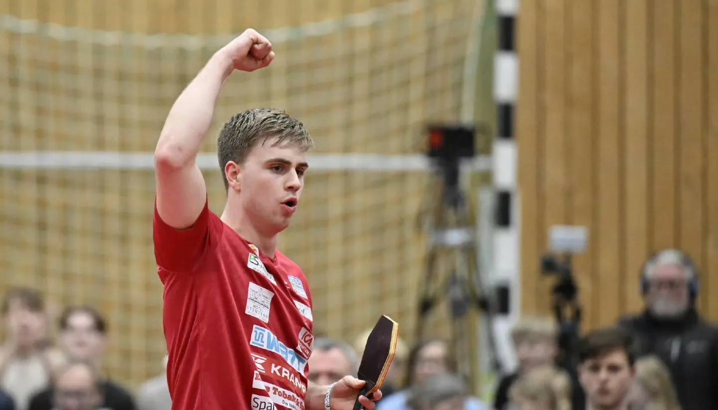 瑞典队员向主教练提出要求，希望获得更多上场机会的简单介绍