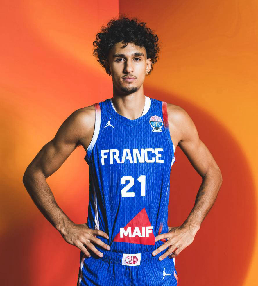 法国国家队在比赛中展现出色实力 法国国家队在比赛中展现出色实力