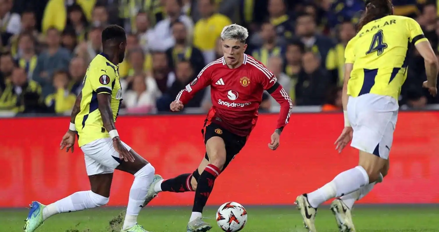 开云体育官网-里昂客场战胜对手，取得关键胜利