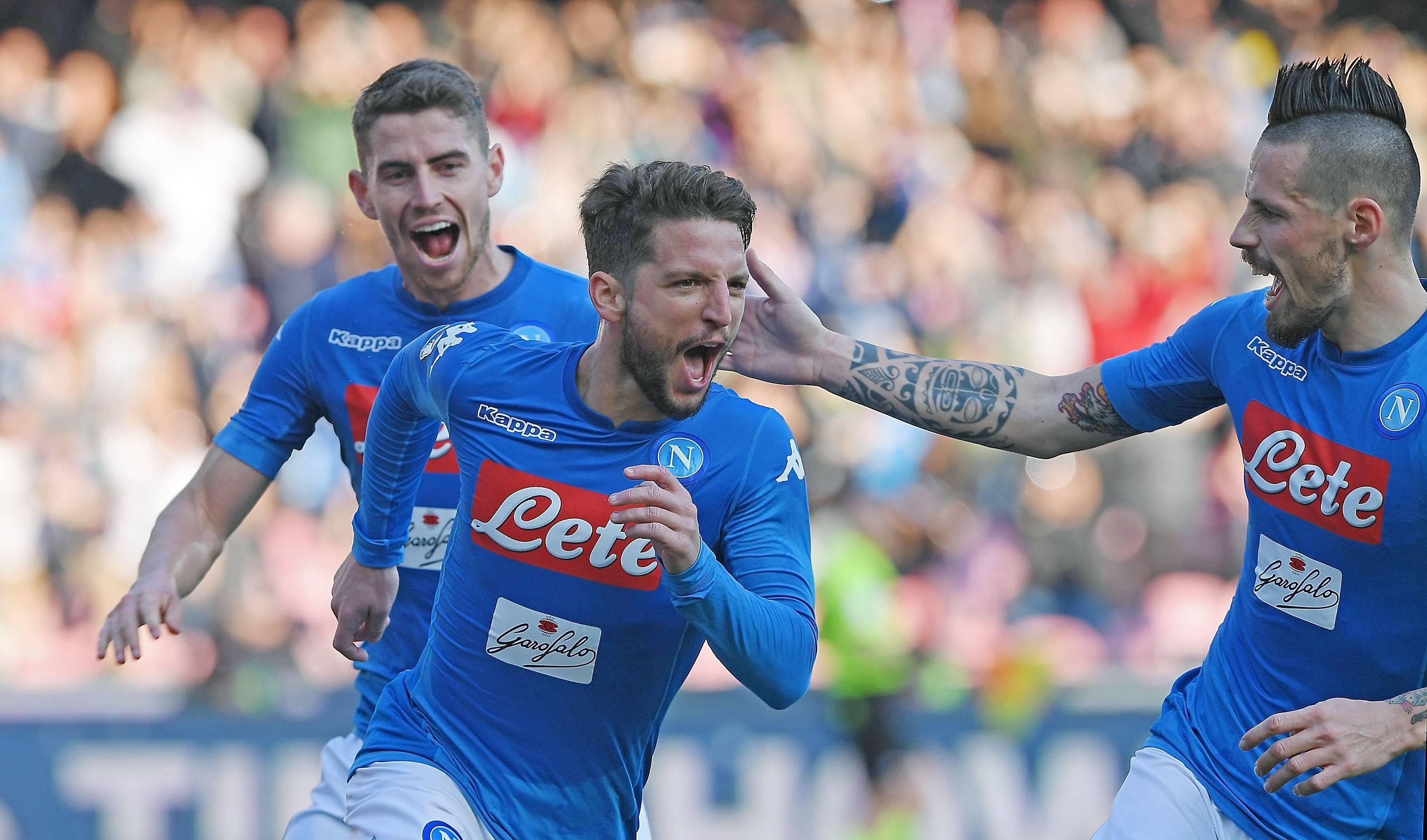 开云体育登录-包含那不勒斯客场战平AC米兰，防守坚如磐石的词条